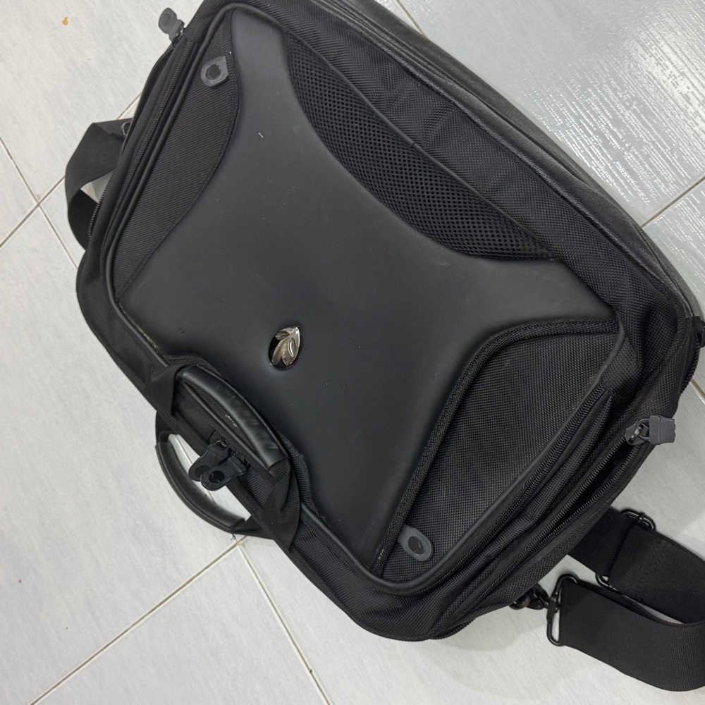 Mobile Edge Alienware Orion Notebook Messenger Ba… - image 7